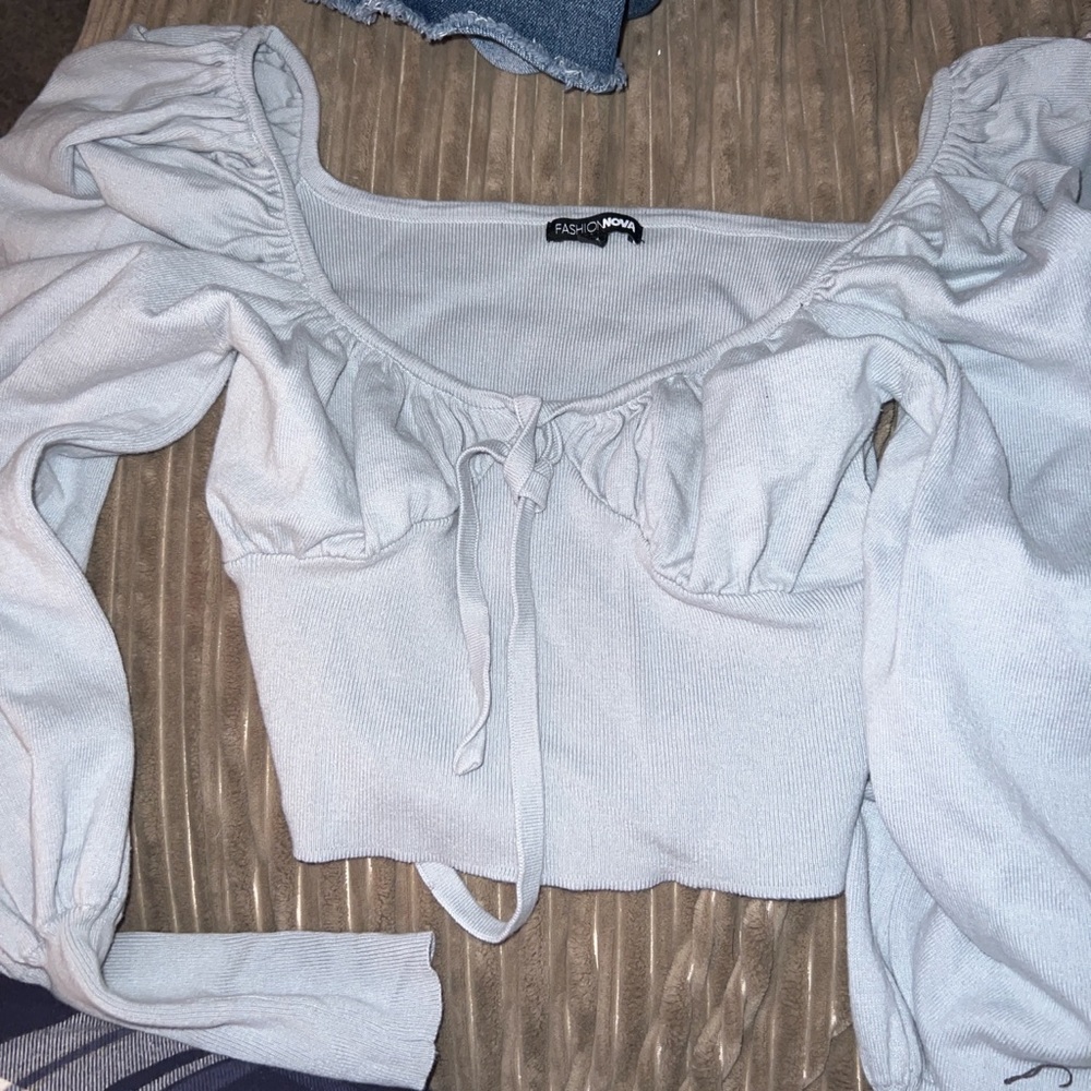 Cropped shirt